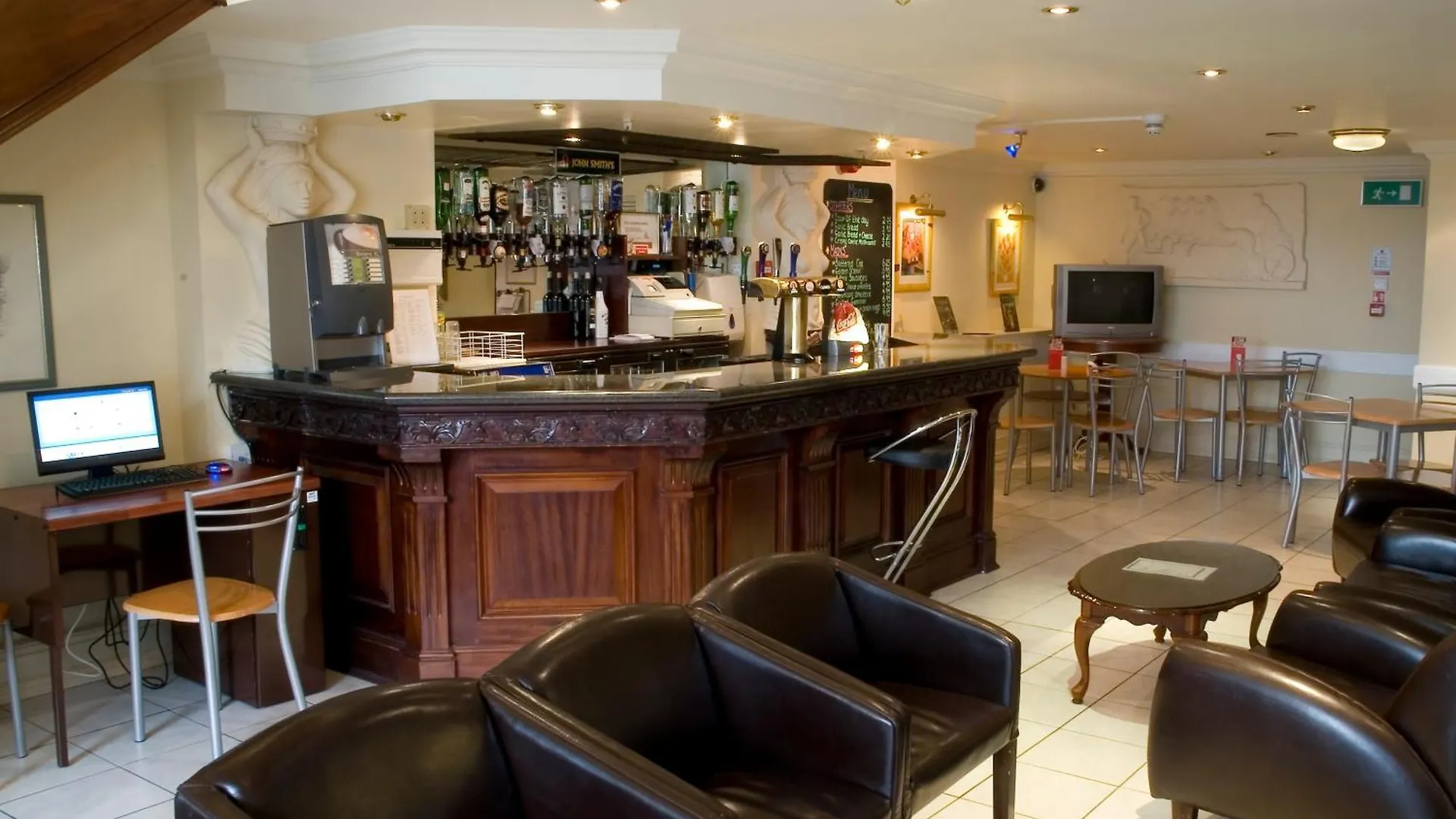 The Ashley Hotel Hale